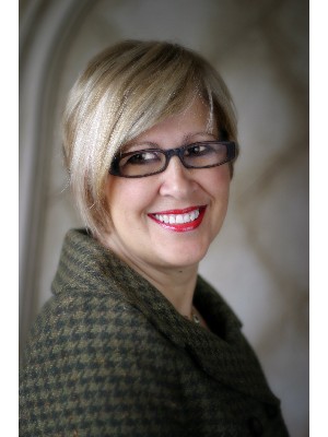 Carol Deros